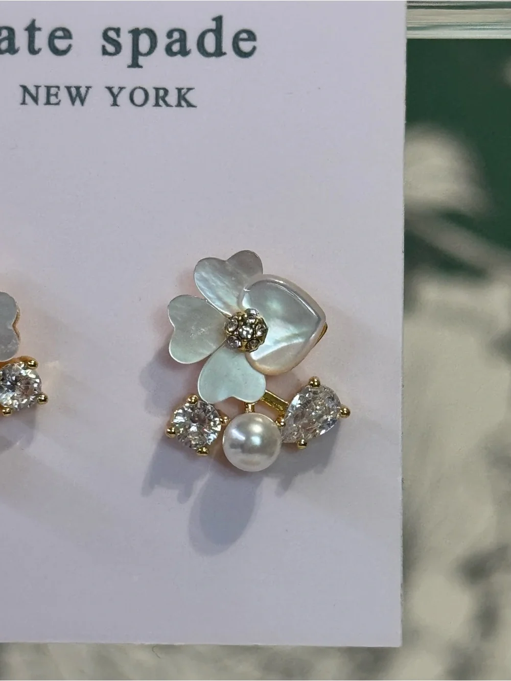 kate spade New York Mother-of-Pearl Flower Pearl Stud Earrings - White/Gold NEW